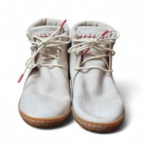 Manitobah Women's 6 Leather Moccasin Chukka Boots Ankle Lace Up Casual